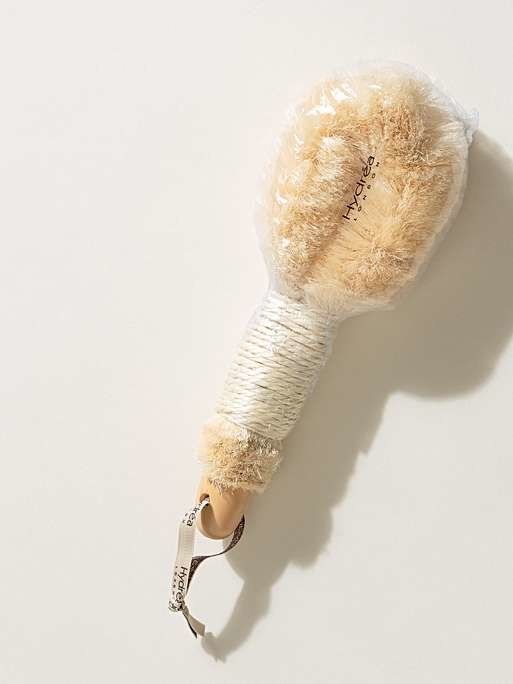 Sugaring Dry Brush 🌿 (Exfoliation & Circulation Boost)